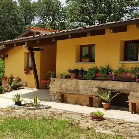 Chalet Domus De Janas Immerso Nella Natura Chalet *