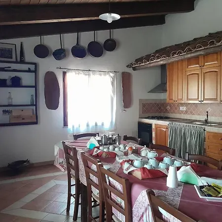 Chalet Domus De Janas Immerso Nella Natura Chalet Fonni